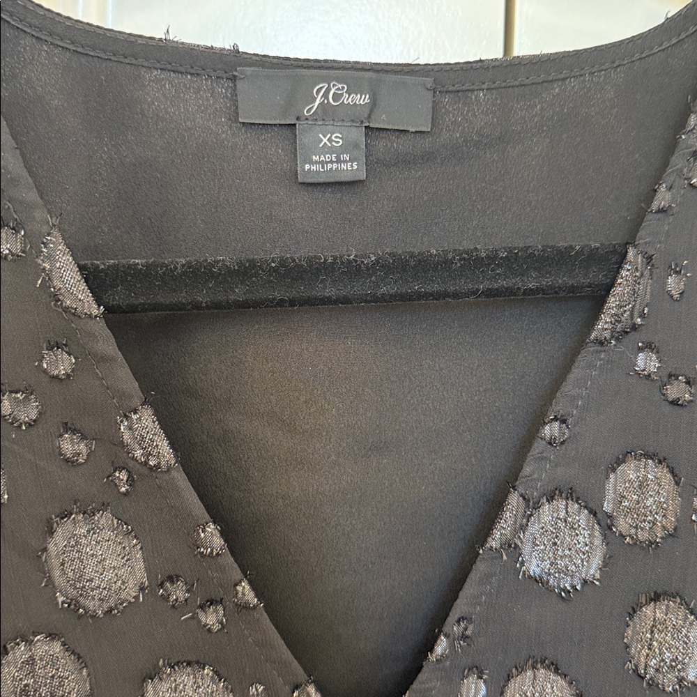 J.Crew Tie-Waist V-Neck Black Metallic Dot Jacquard Top XS - Picture 6 of 9